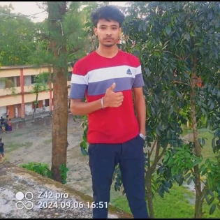 তুচ্ছ ঘটনায় ছাদে ডেকে নিয়ে বন্ধুকে ছুরিকাঘাত